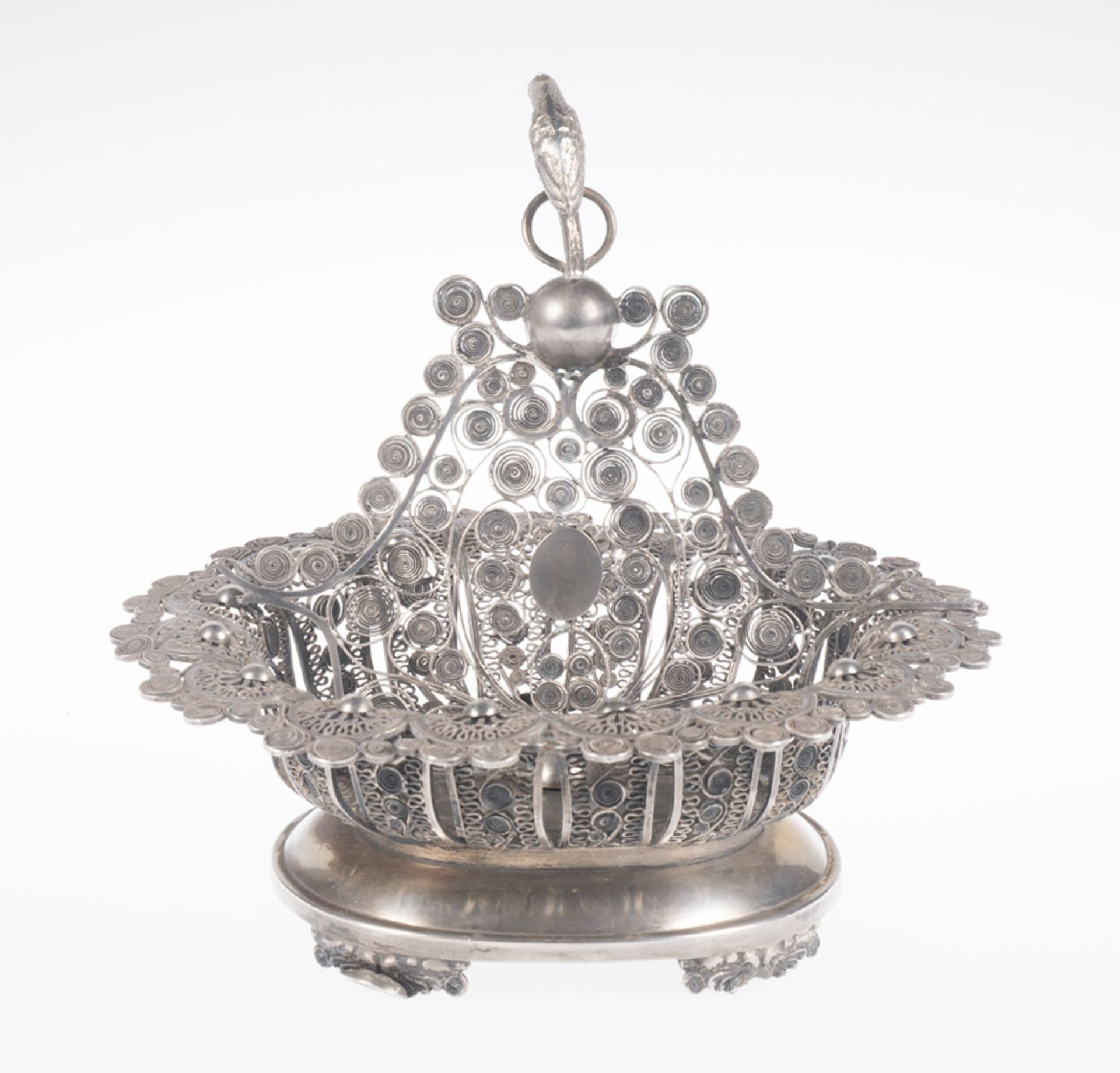 Silver filigree and cast silver centrepiece. Colonial. High Peru 19th century. - Image 4 of 5
