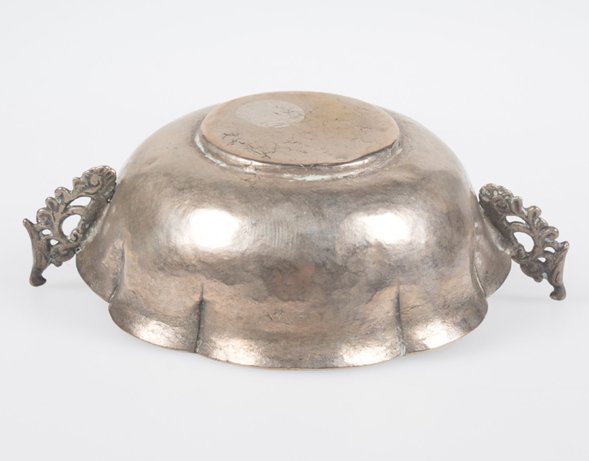 Spanish or colonial silver wine tasting cup. 17th century. - Image 5 of 6