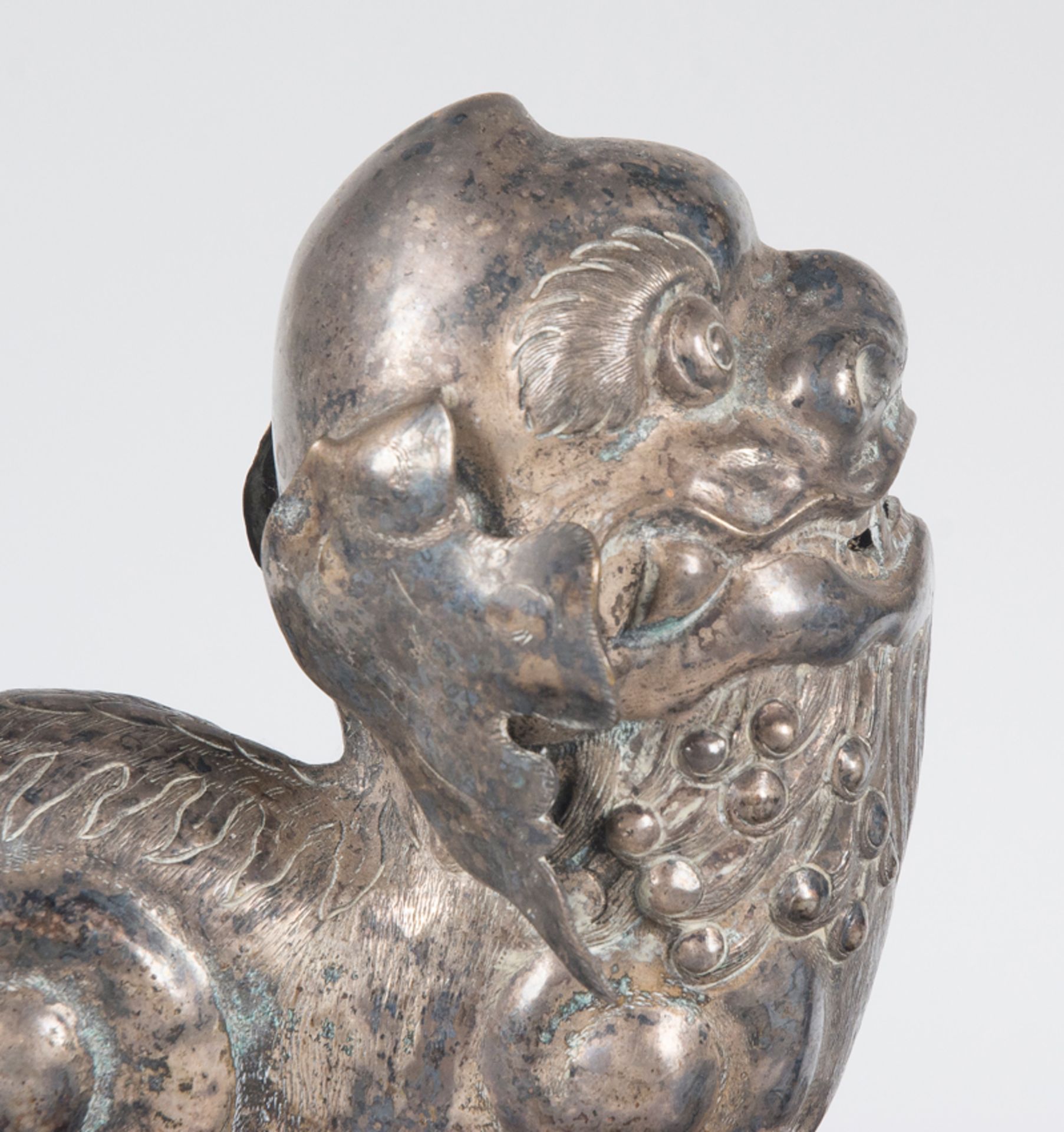 Pair of silver lions. China. 19th century. - Image 3 of 7