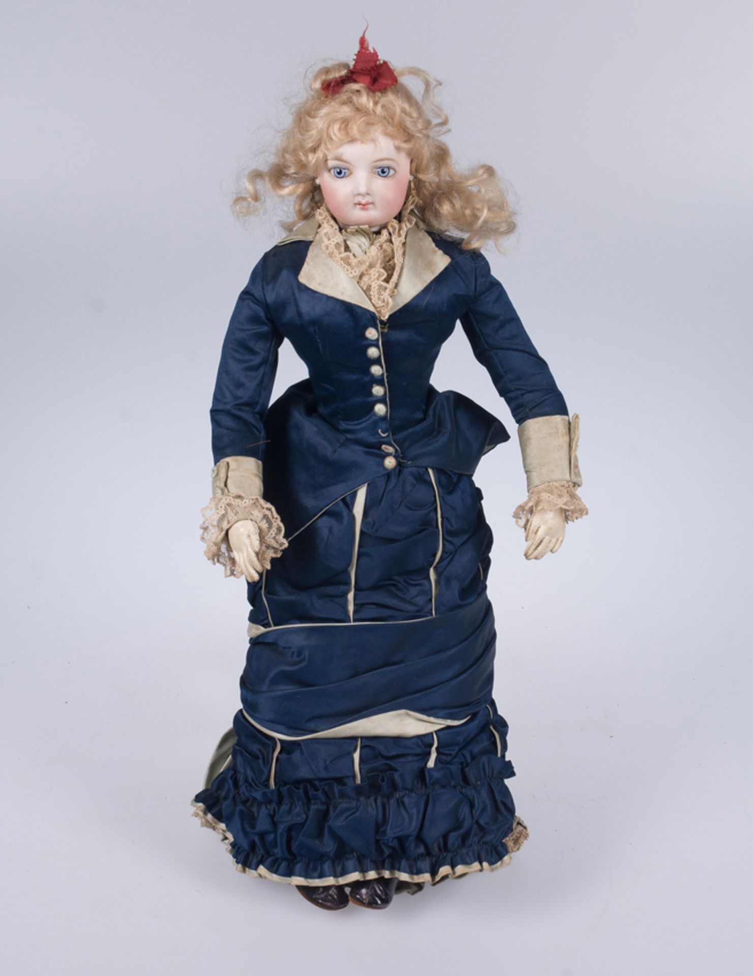 "Poupée a la mode" Doll. France. Circa 1860 - 1930.