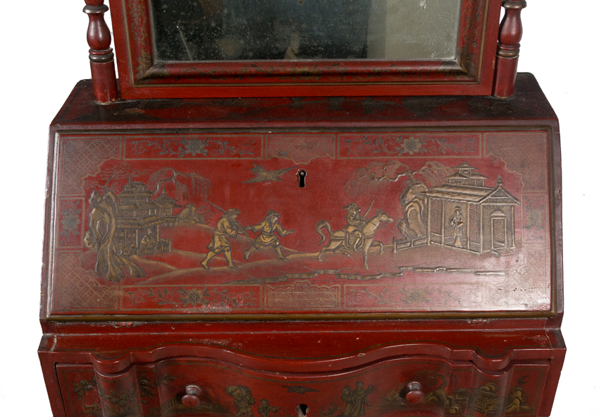 Lacquered wooden lady’s desk with chinoiserie decoration. Early 20th century. - Bild 5 aus 8
