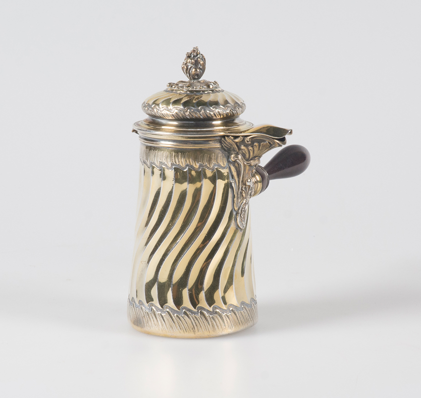 Silver vermeil chocolate pot. Marked "Boin Taburet a Paris, G.Boin and with the Minerva mark". Franc - Image 3 of 6