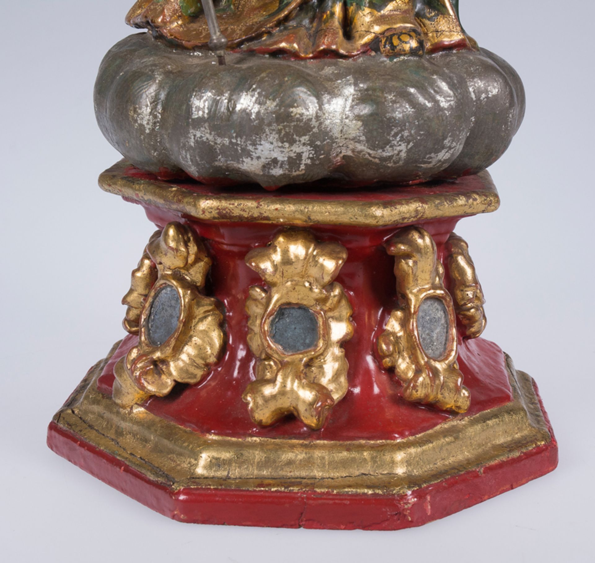 Carved, polychromed, gilded and silvered wooden sculpture. Colonial School. 18th century. - Image 10 of 11
