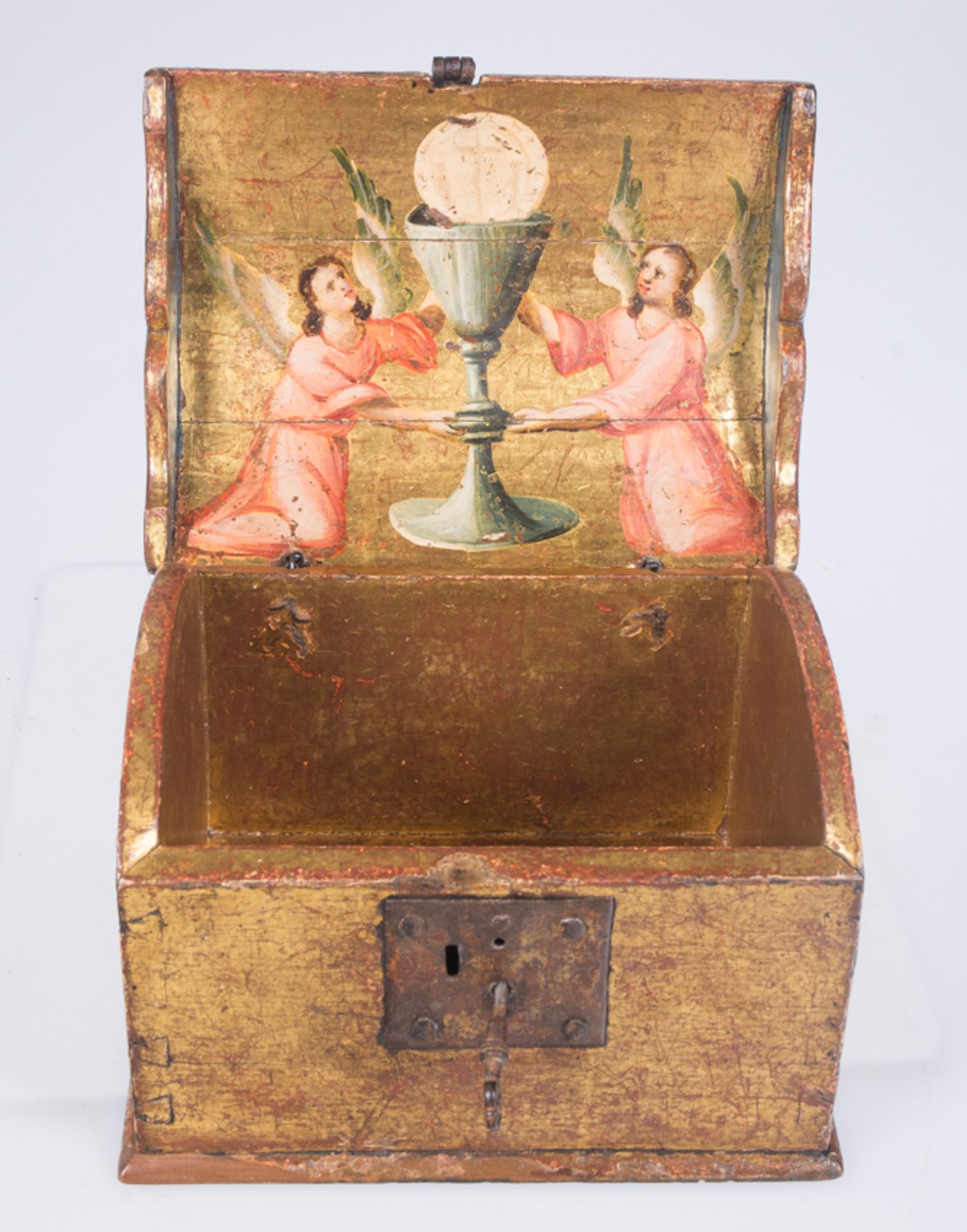 Golden and polychrome carved wood Eucharistic chest with iron fittings.Lluçanès.Catalonia. 16th cent - Image 3 of 10