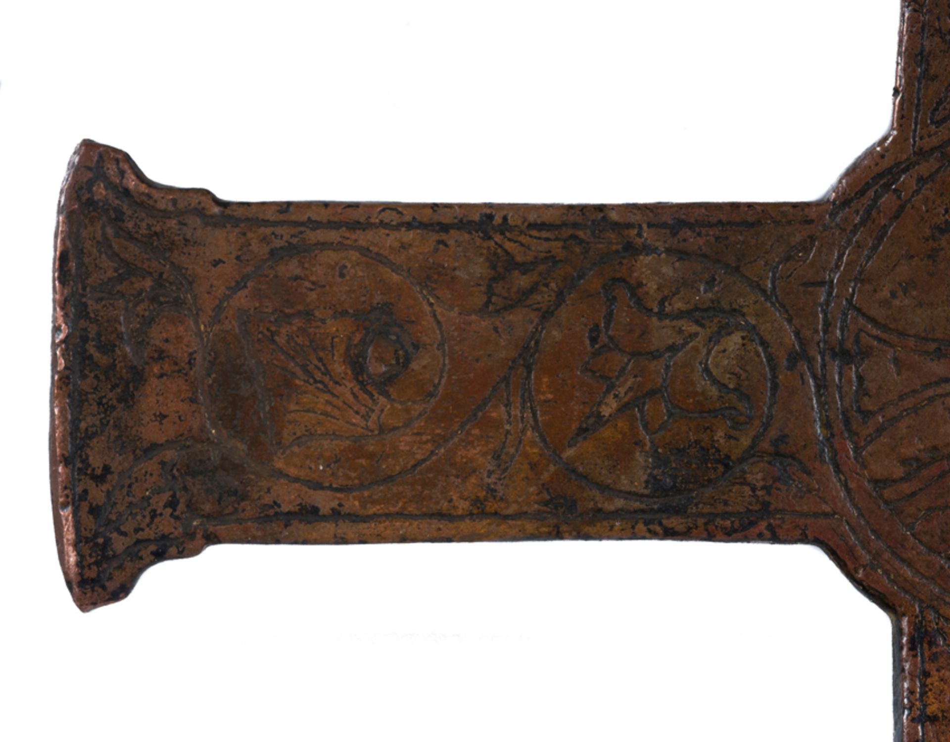 Magnificent cross with Christ alive, in copper with traces of gilding, chiselled and decorated with - Image 14 of 14