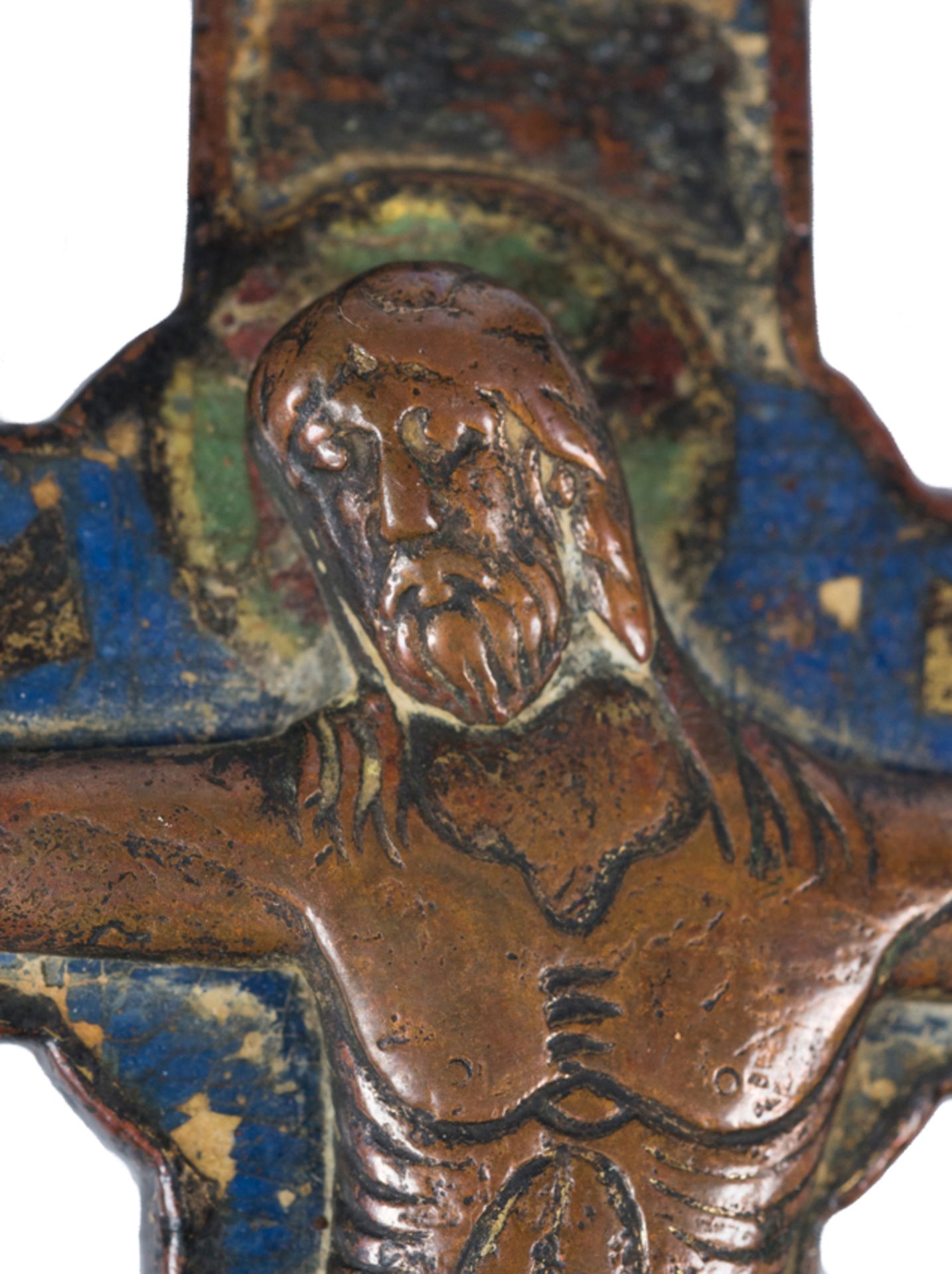 Magnificent cross with Christ alive, in copper with traces of gilding, chiselled and decorated with - Bild 2 aus 14