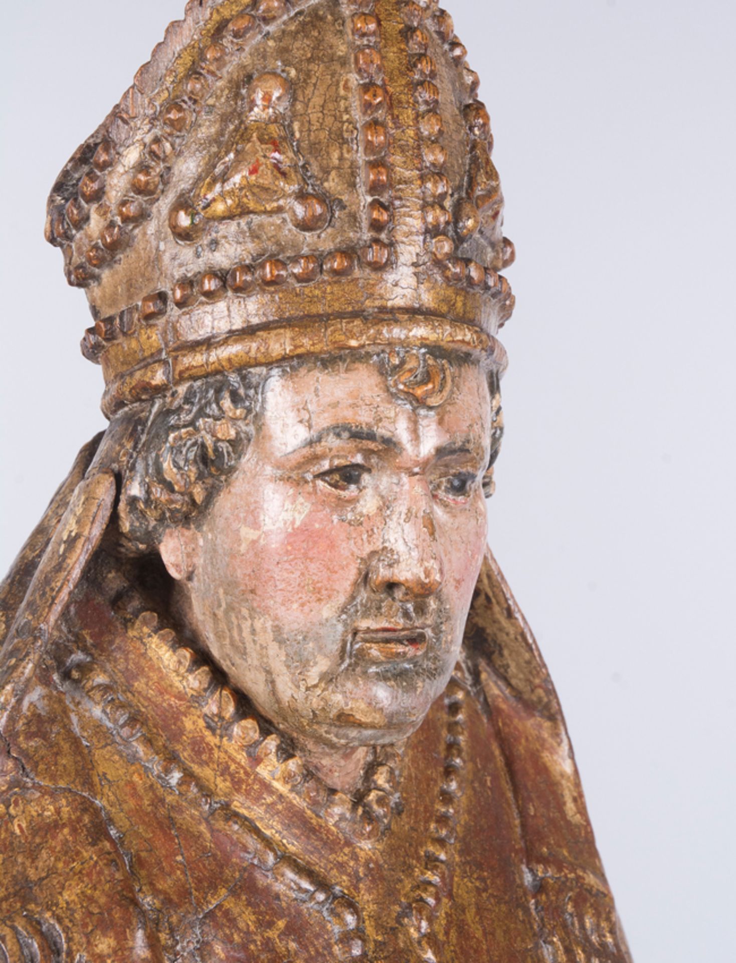 "Bishop". Carved and polychromed wooden sculpture. Hispano-Flemish School. Late 15th century. - Bild 3 aus 5