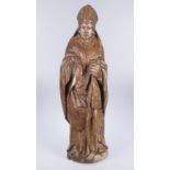 "Bishop". Carved and polychromed wooden sculpture. Hispano-Flemish School. Late 15th century.