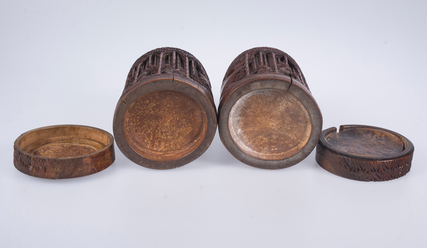 Pair of carved wooden jars for paintbrushes. China.19th century. - Image 6 of 6