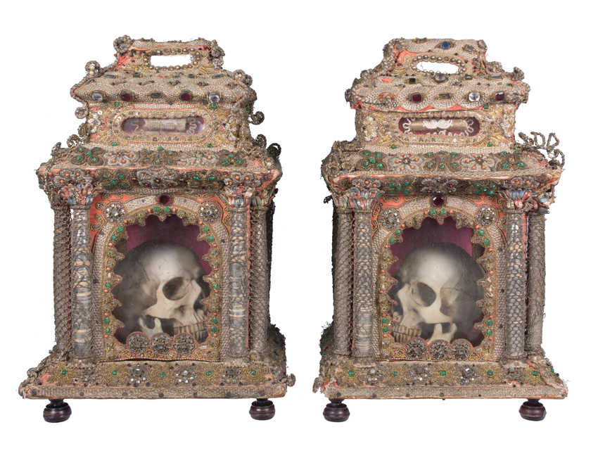 Pair of reliquaries made of gold and silver thread with coloured crystals. Italian school. Probably