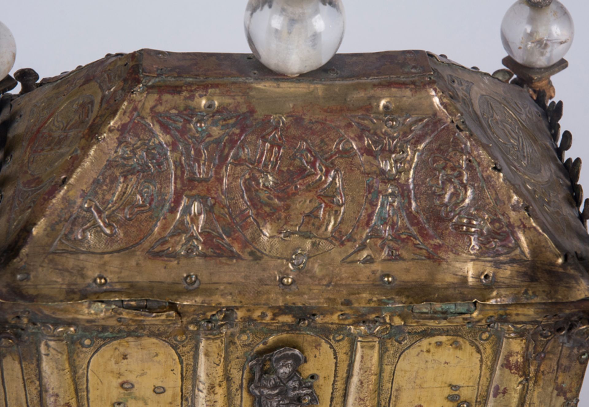 Reliquary chest in gilded copper with silver applications and rock crystal spheres. Italy. Possibly - Image 10 of 12