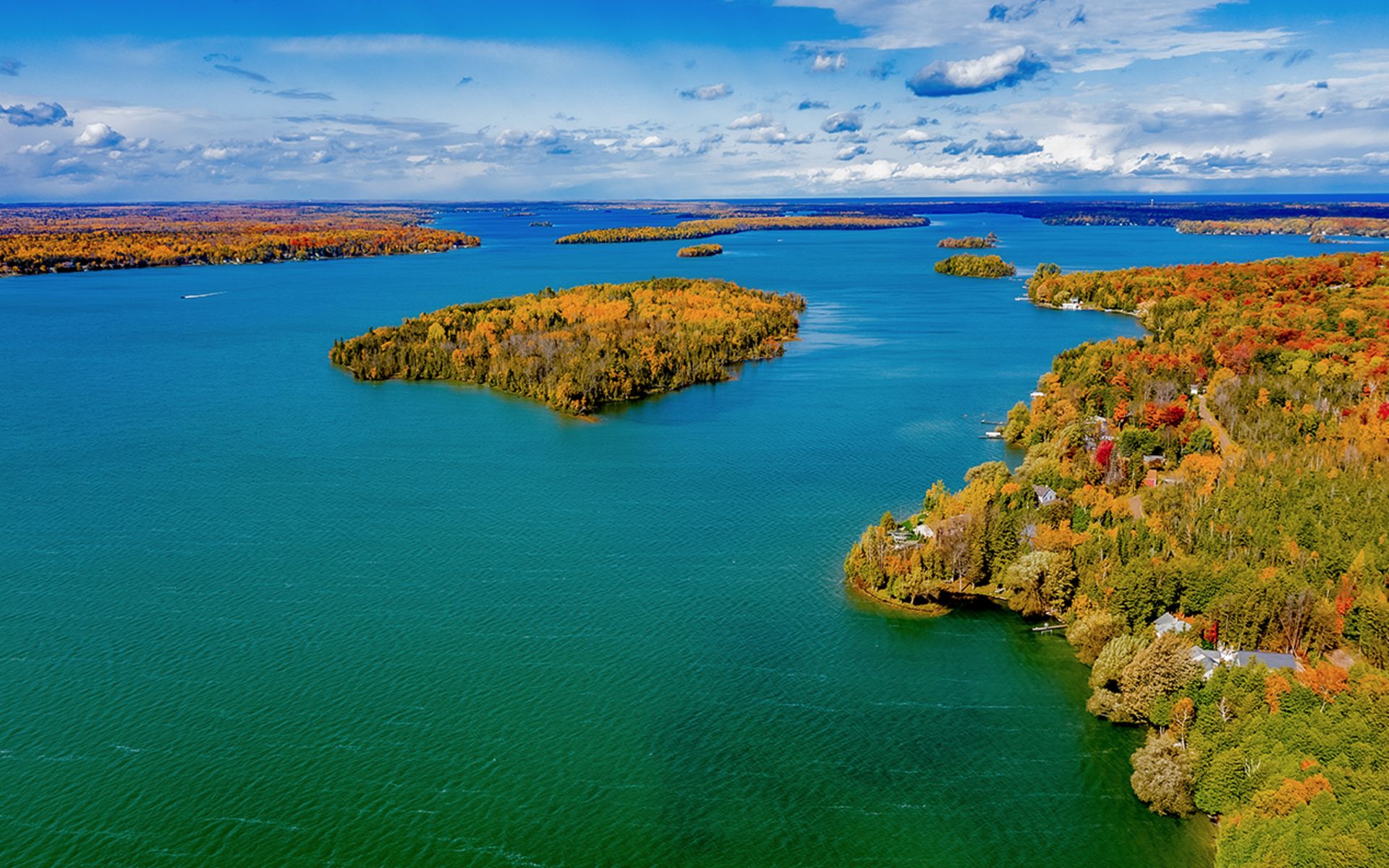 Enjoy the Four Seasons in Presque Isle Harbor, Michigan! - Image 8 of 9