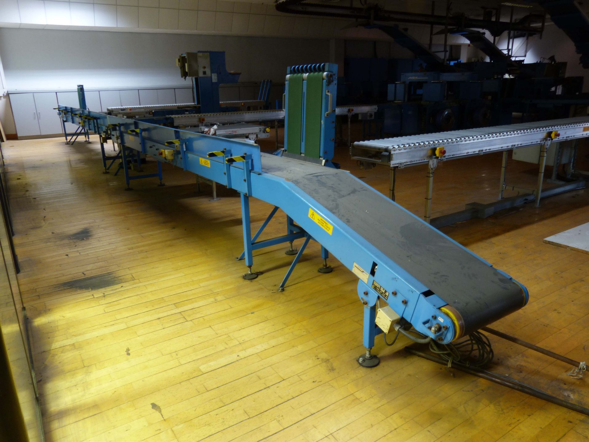 MULLER MARTINI Type B2 belt conveyor with on feed conveyor 6.0m