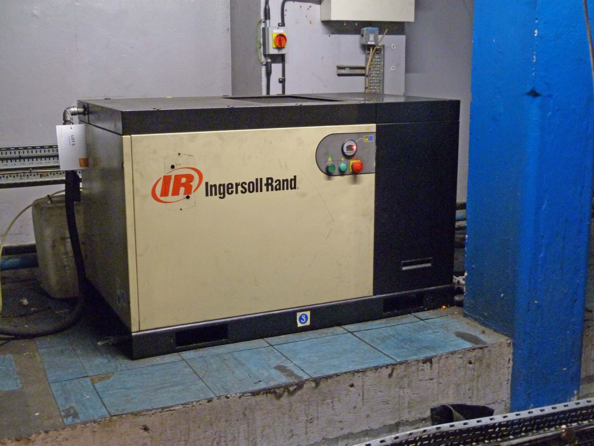 INGERSOL RAND Uni 11 10N Screw Compressor 13198 hrs