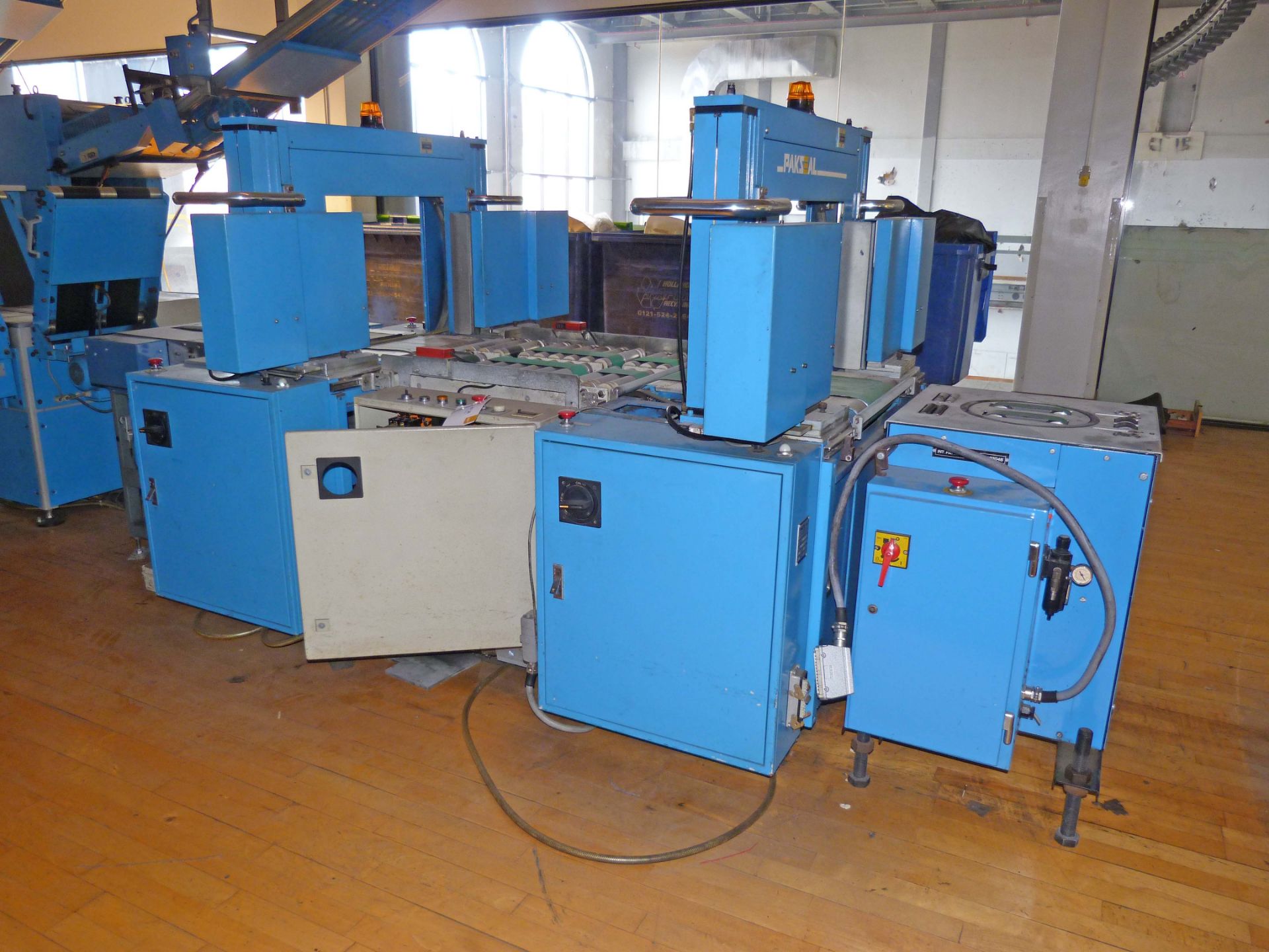 Machines for packing and banding line inc 2 PAKSEAL mod PSN6E binders and rotation station