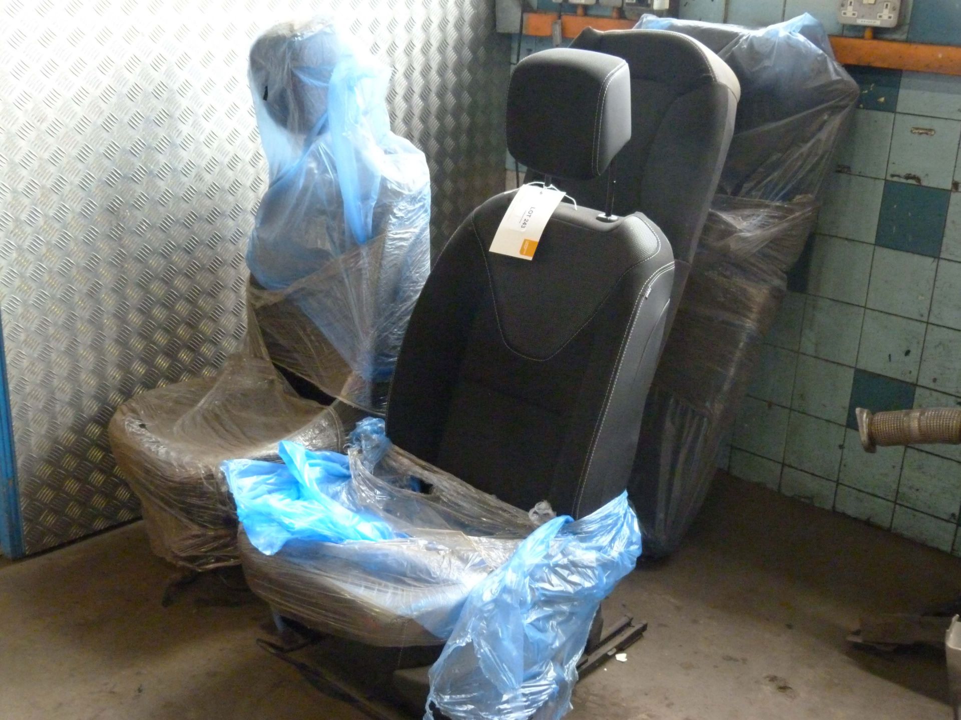 Set of front and rear seats for a Renault Clio car