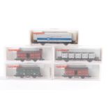 5 Fleischmann Wagen 8231, 8242, 8351, 8364 und 8366, S N, tw besch., je im OK, Z 3