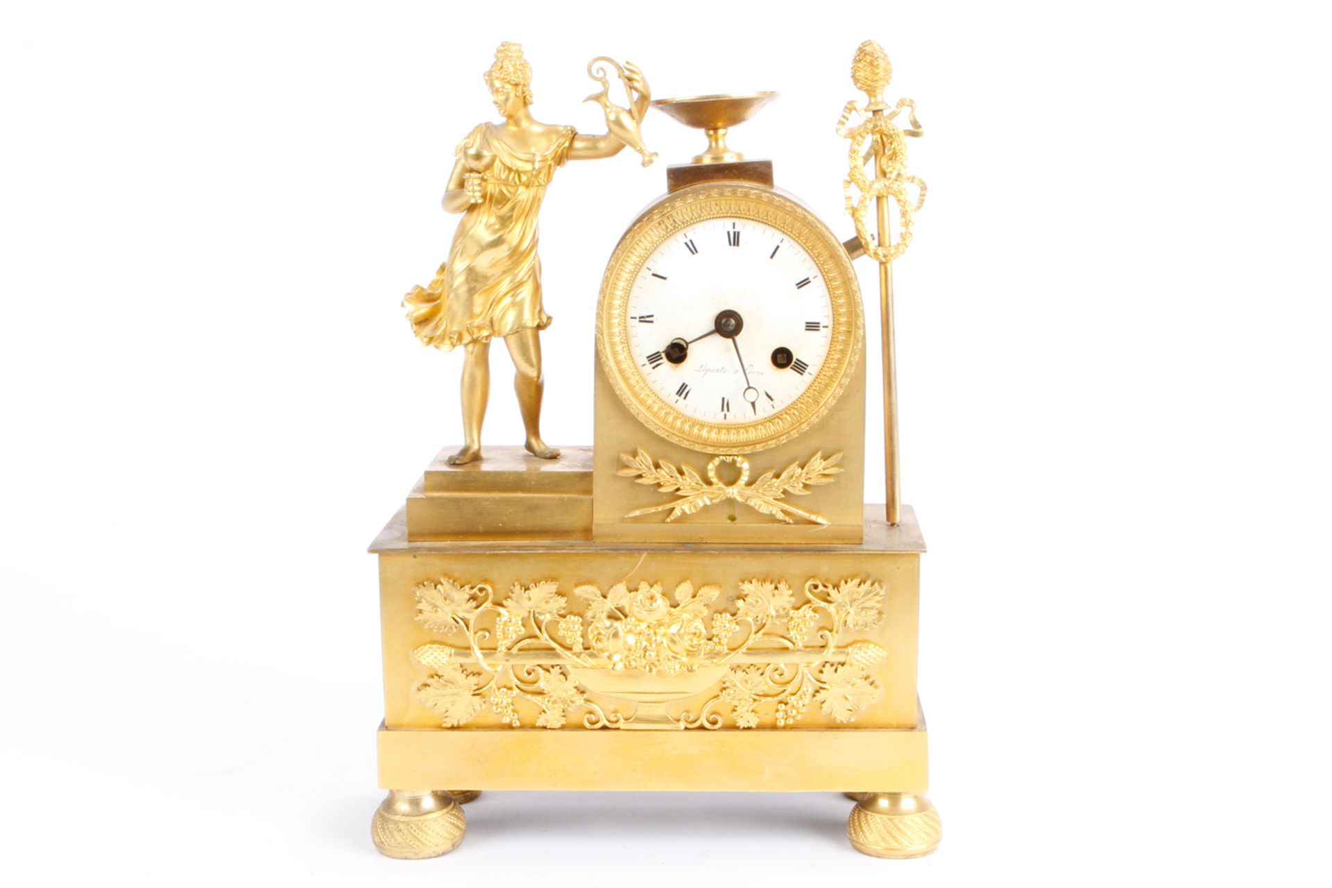 Kleine französische Tischuhr um 1800, Bronze, feuervergoldet, signiert ”Lepante á Paris”, Geh- und