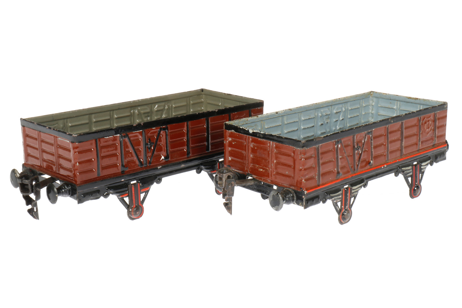 2 Märklin offene Güterwagen 1819, uralt, S 1, handlackiert, ohne Radsätze, leichte Alterungs- und