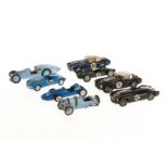 8 Automodelle, darunter Circuit Series, meist Guss, tw besch., tw Kleinteile lose beiliegend, L 7-