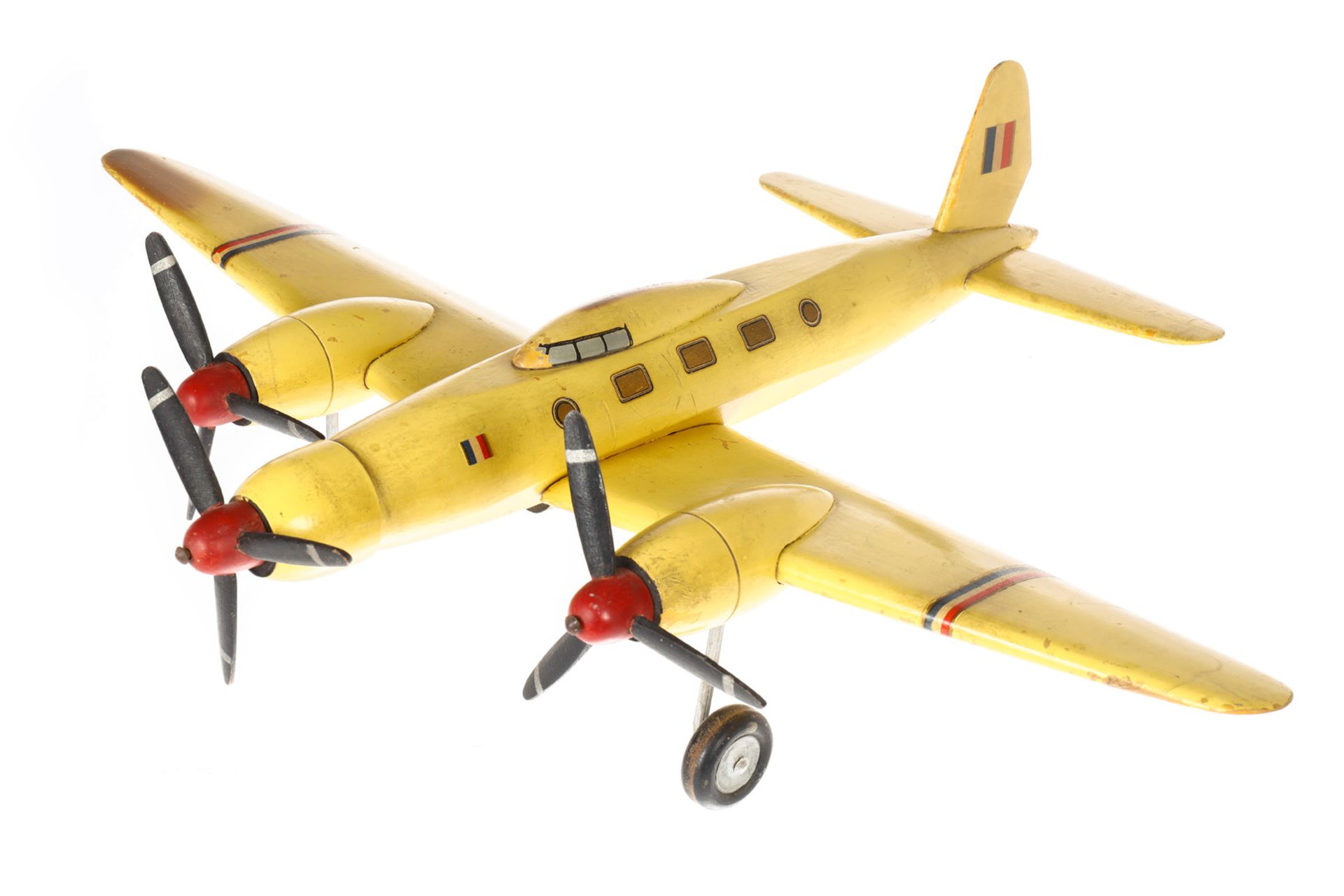 Französisches Flugzeugmodell, 3-motorig, Holz, bemalt, leichte Alterungsspuren, L 42, Z 2