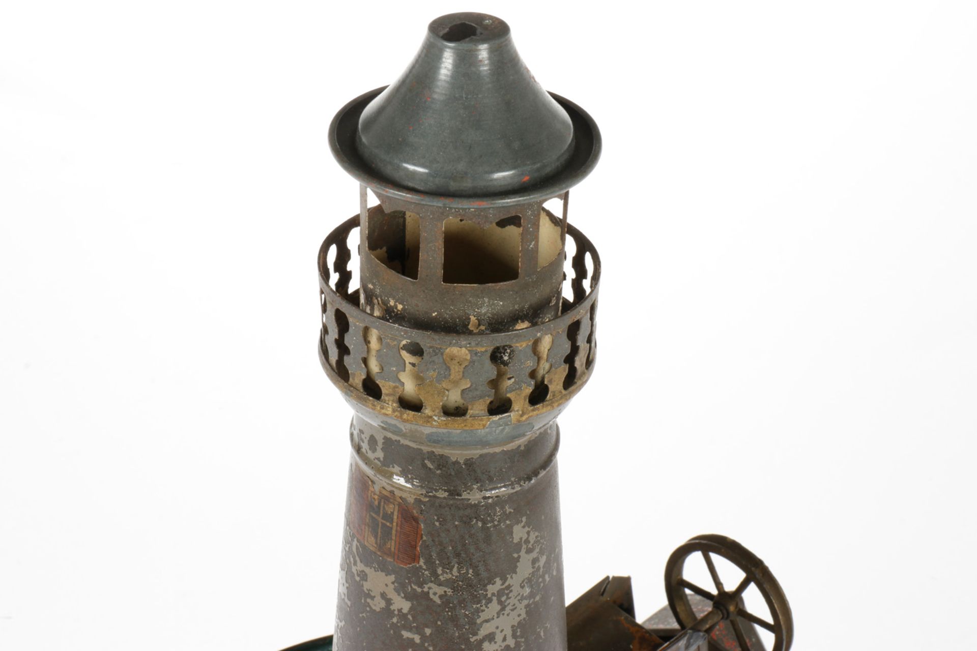 Antriebsmodell Leuchtturm mit Segelschiff, uralt, HL, tw starker Lackverlust, H 33, sonst Z 2-3, - Bild 5 aus 5