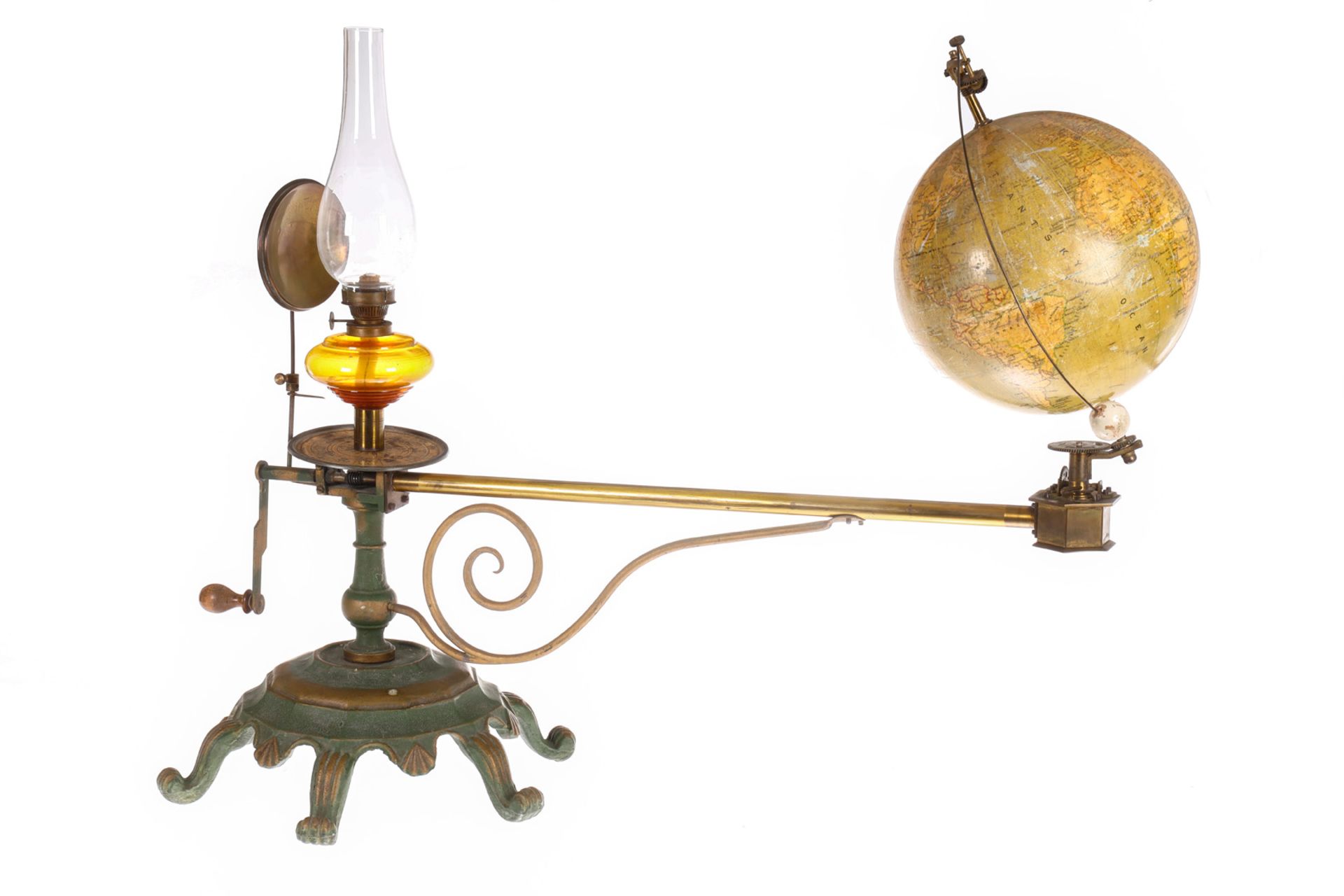 Sehr großes Tellurium um 1890, auf schwerem Guss-Fuß, mit Petroleum-Lampe, Reflektor,