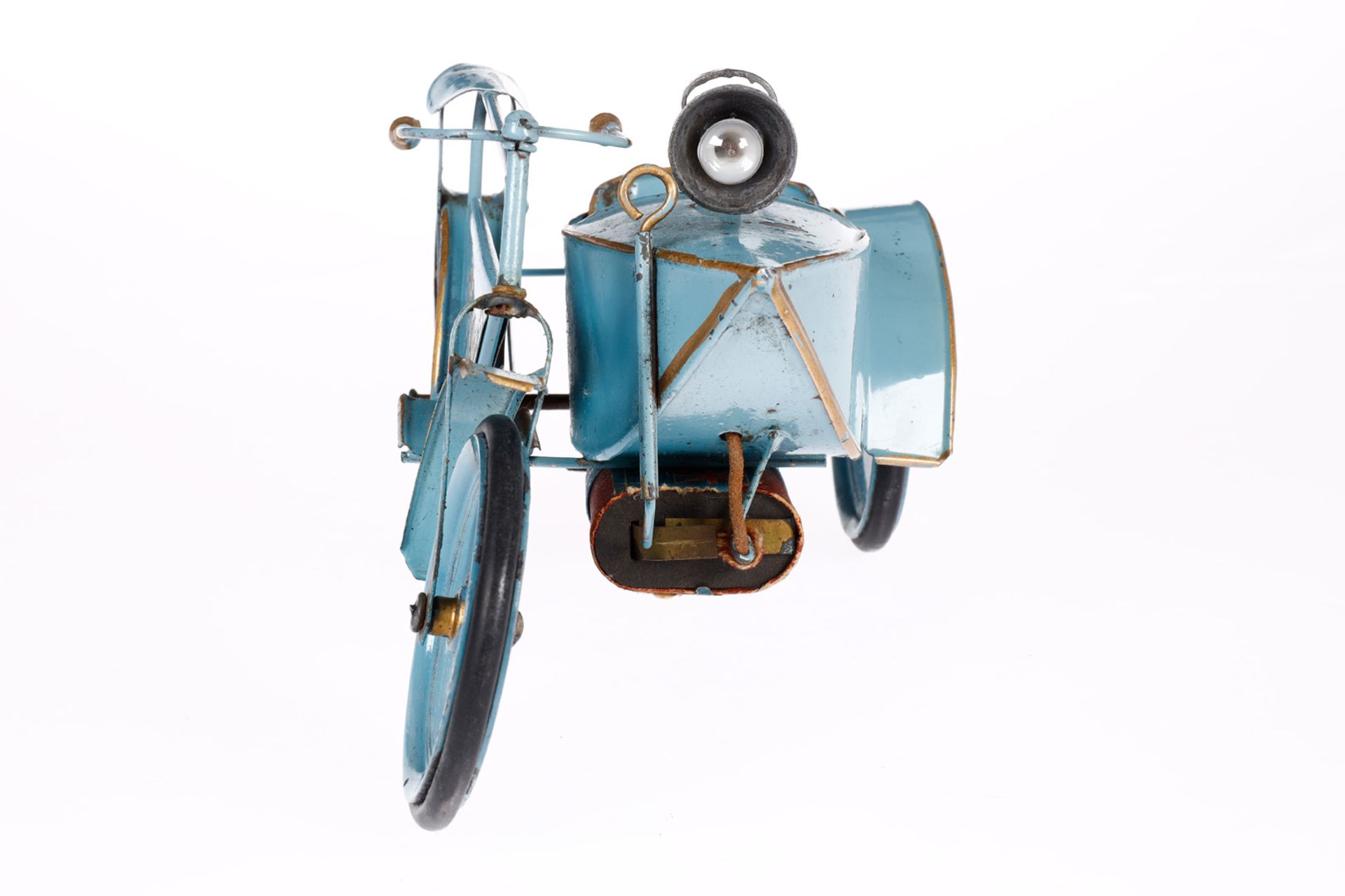 Pinard Motorrad mit Seitenwagen, uralt, hellblau handlackiert, Uhrwerk intakt, mit elektrisch - Image 5 of 9