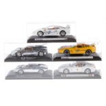 5 Exclusiv Cars/CIS Rennwagen, Maßstab 1:18, Nr. 101/150, 037/100, 119/150 und 2x 037, 1 Kleinteil