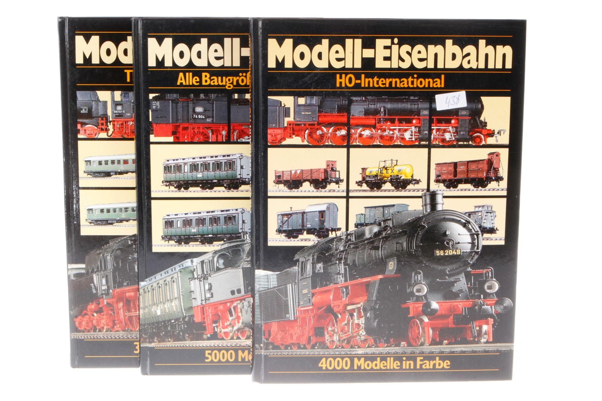 3 Bücher "Modell-Eisenbahn", "H0 - International", "Alle Baugrößen - International" und "TT + N +