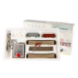 Märklin Antex Zugpackung 2911 H, Spur H0, mit Tenderlok, elektr., 2 Rungenwagen, Schienen und Trafo,