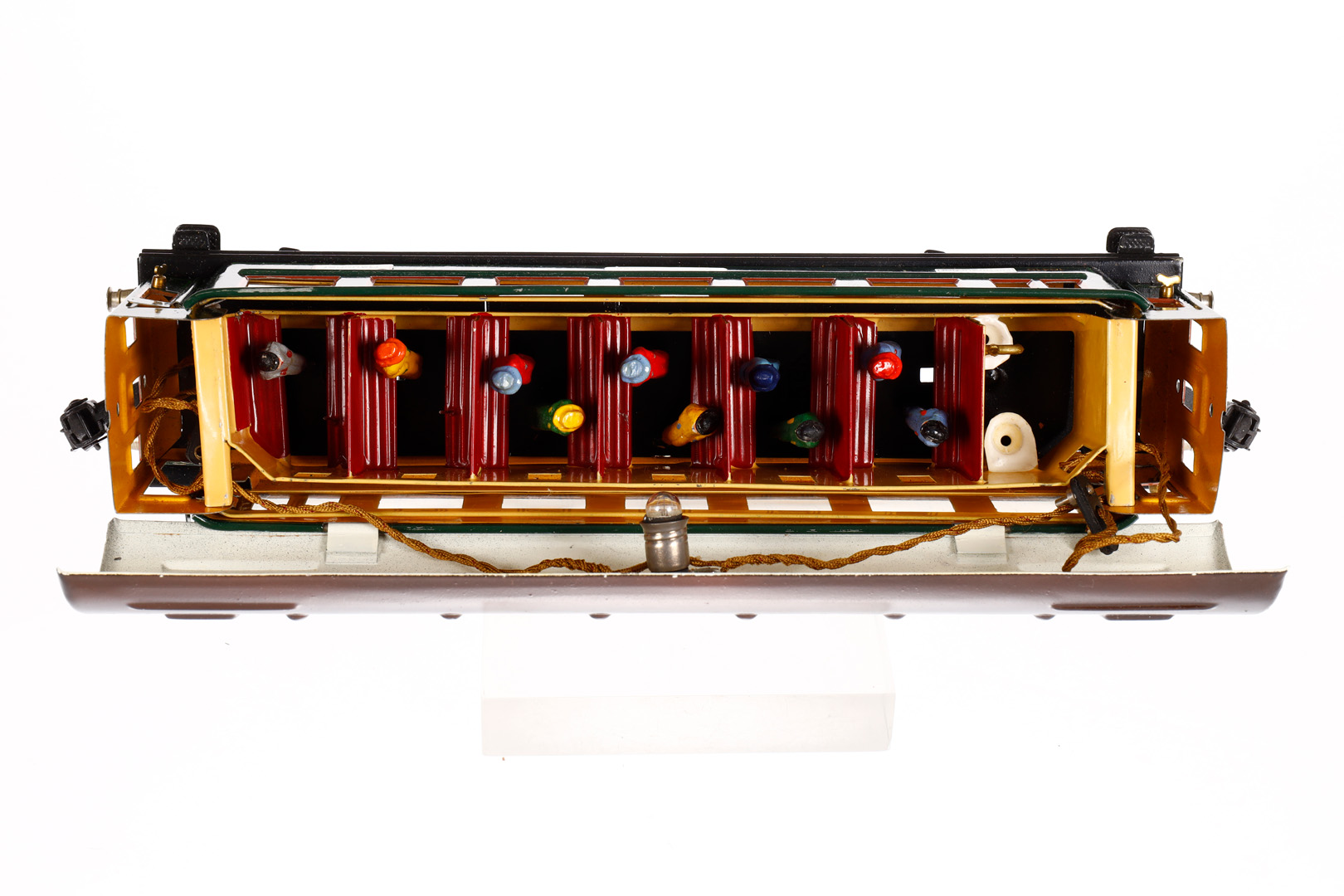 Märklin Personenwagen 1841 G, Spur 0, CL, mit Inneneinrichtung, 4 AT, Gussrädern (rissig), - Image 4 of 6