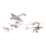 4 Flugzeugmodelle, Chrom, Alterungsspuren, L 10-15,5, Z 2-3