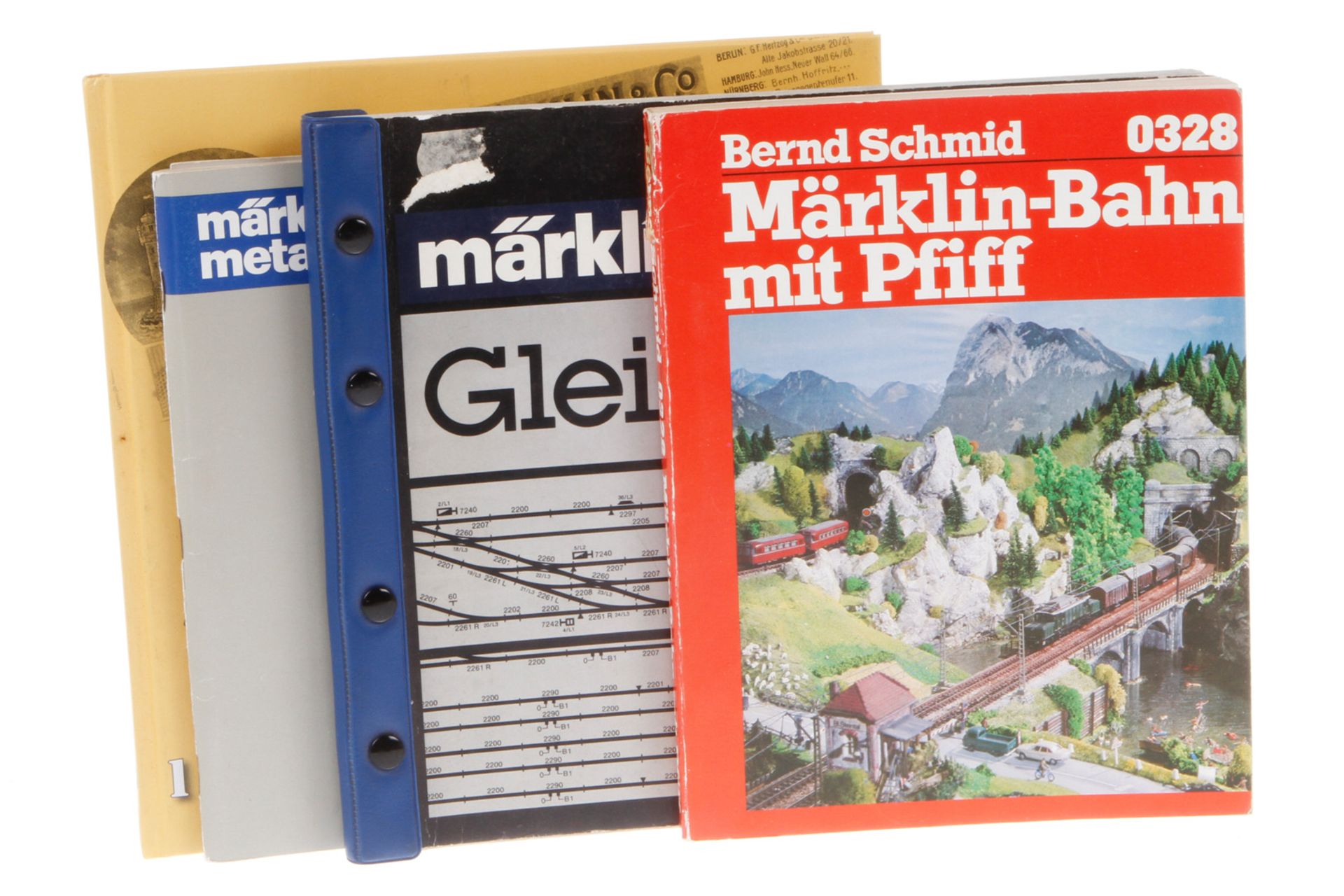 Konv. Märklin Literatur, 2 Bücher und 2 Hefte, "Märklin-Bahn mit Pfiff", "150 Jahre Traumfabrik",