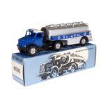 Märklin Treibstoff-Tankwagen 8000-5521/27, blau/silbern/weiß, LS und Alterungsspuren, OK, Z 1-2