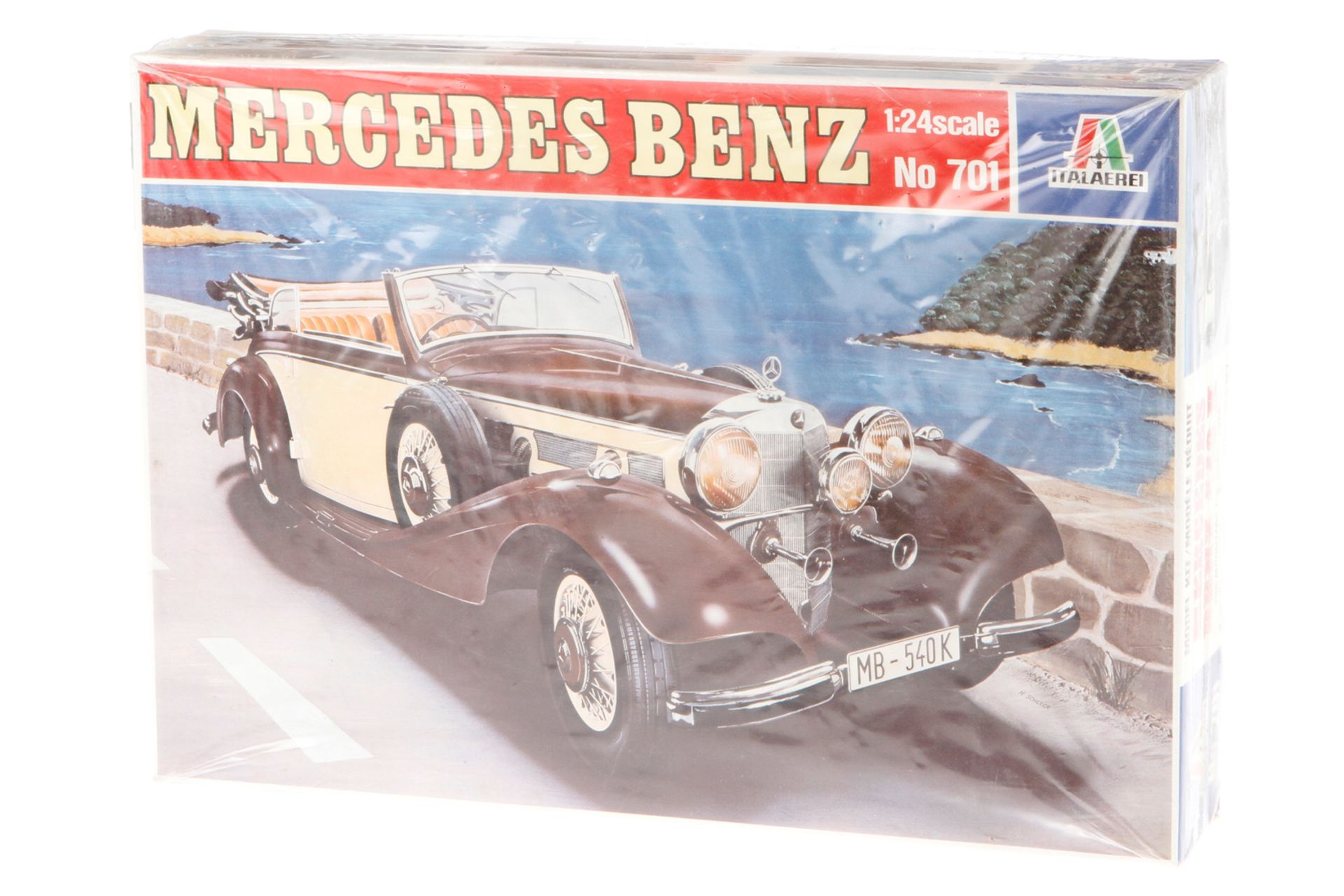 Italerei Bausatz Mercedes-Benz 701, Maßstab 1:24, wohl komplett, im leicht besch. OK,