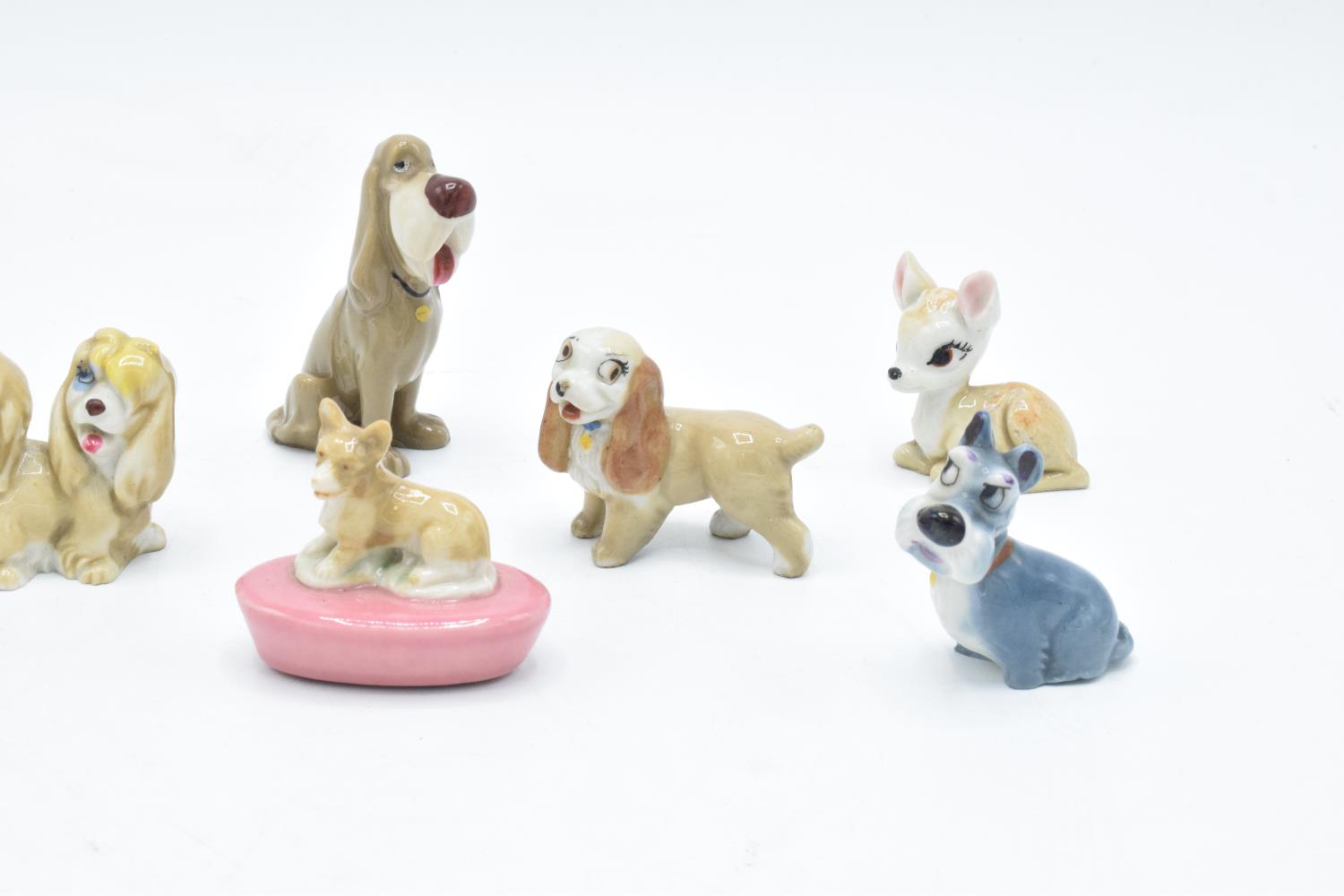 A collection of Wade to include a corgi pen holder, dog with basket, 2 monkeys, Peg, Lady, Jock, - Image 2 of 3