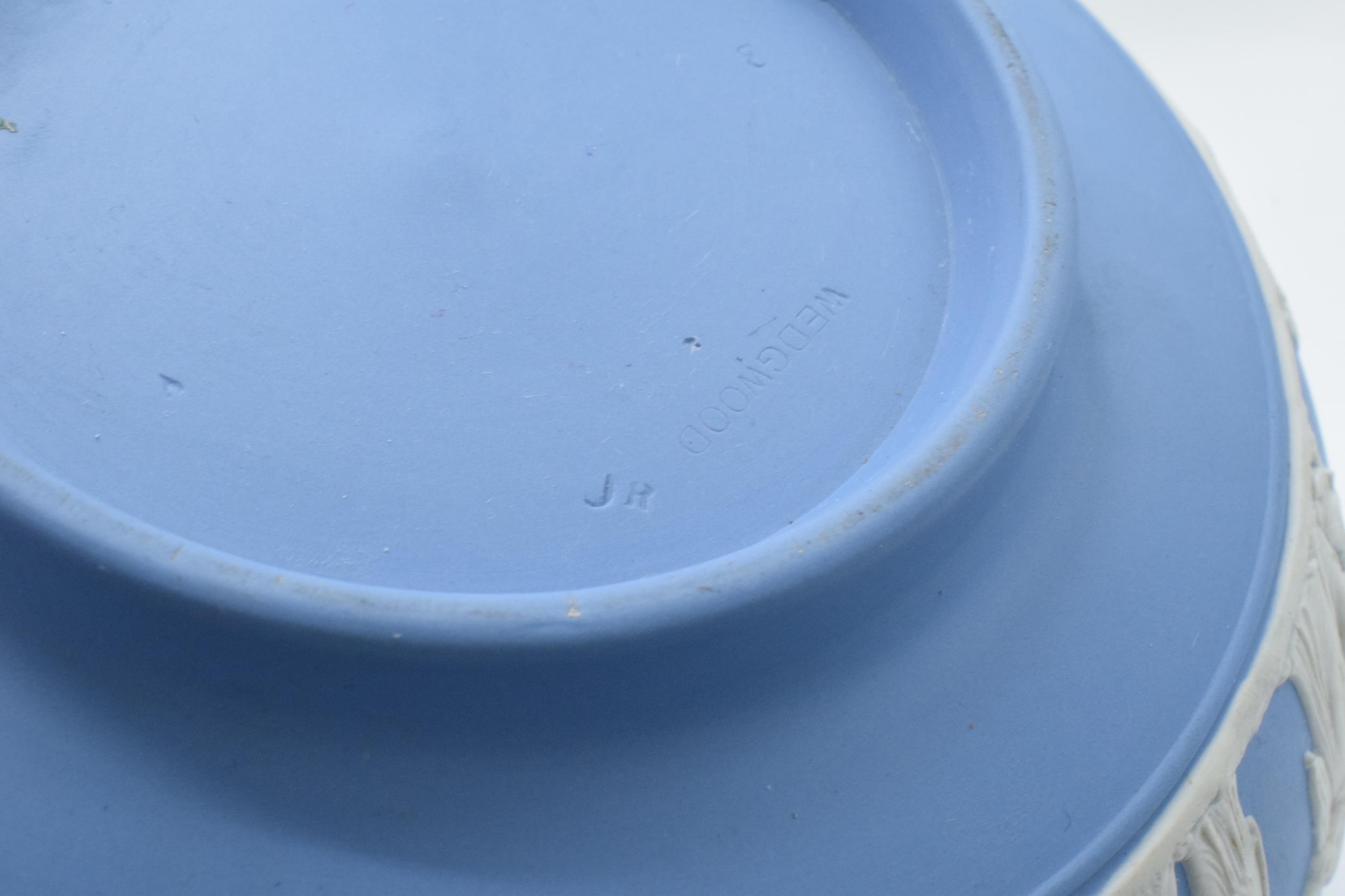 Blue Wedgwood Jasperware bowl. 20cm diameter. In good condition with no obvious damage or - Image 4 of 4