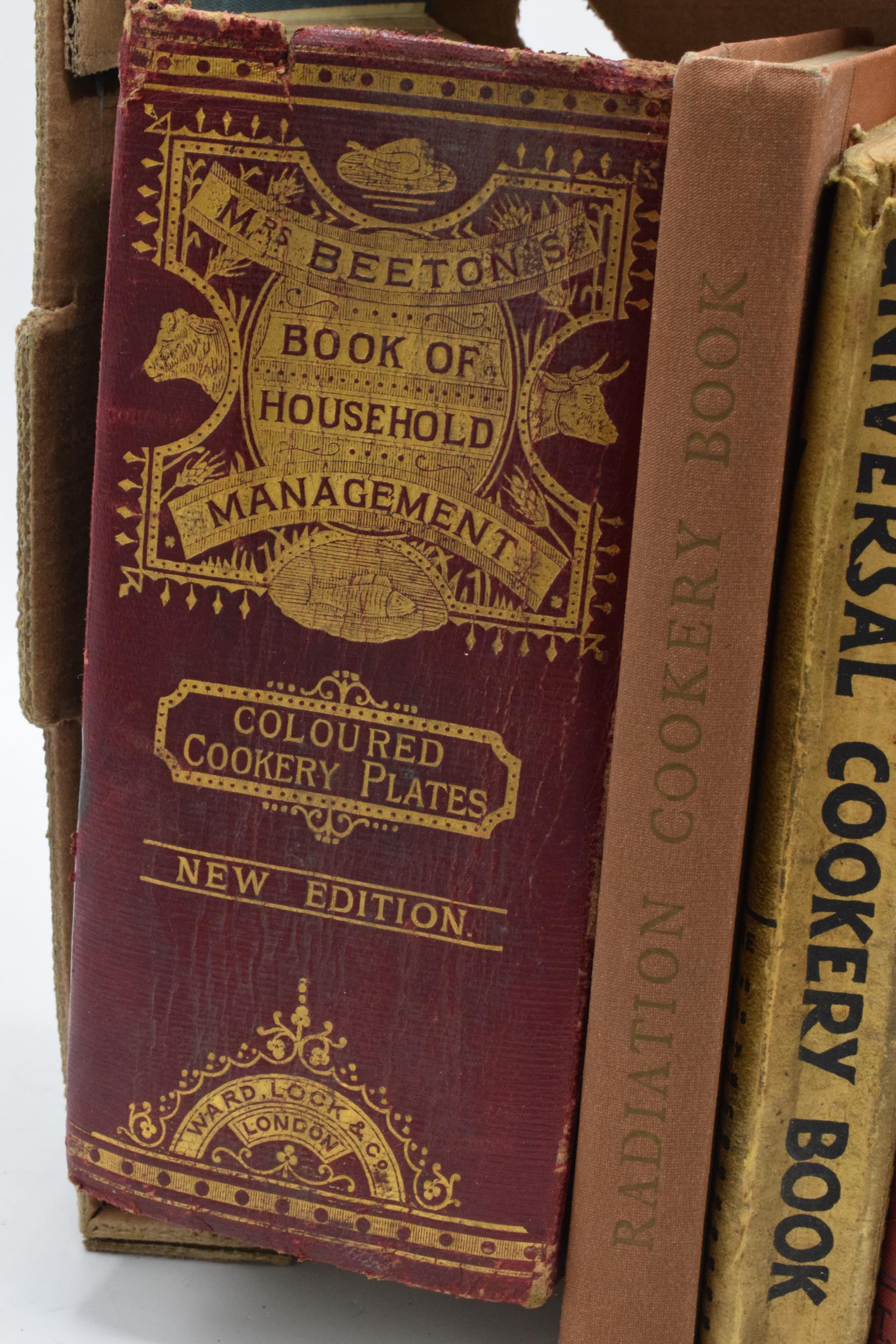 A collection of antiquarian cookery books and recipe cards to include Mrs Beeton's Household - Image 5 of 11