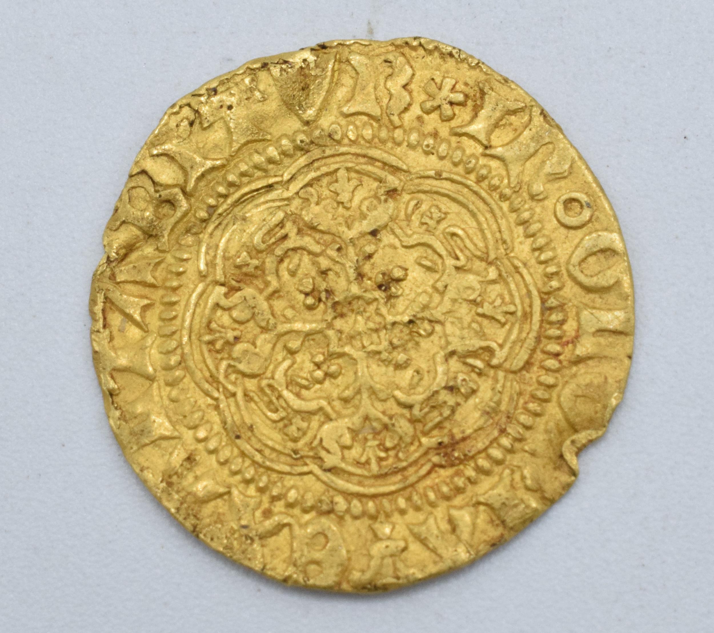 Henry VI 1422-1461 Quarter Noble gold coin. 1.6 grams. 19mm diameter. - Image 2 of 2