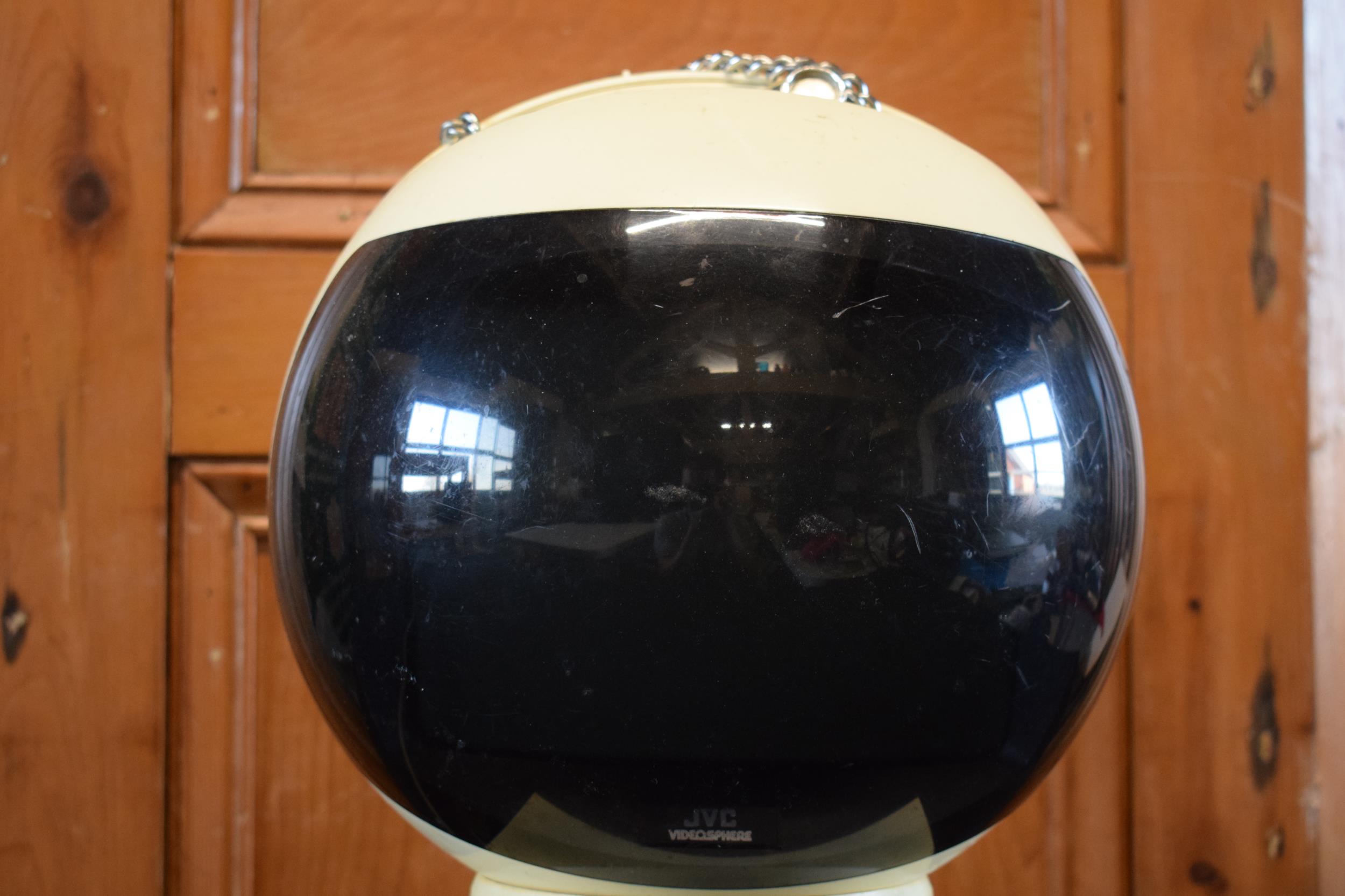JVC Videosphere retro 'space helmet' television model 3240UK, H33cm. Please check the photos. - Image 3 of 5