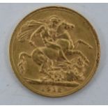 22ct gold George V Full Sovereign dated 1912: In good condition.