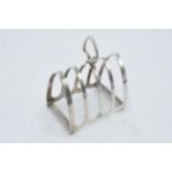 A silver 5-bar toast rack Sheffield 1935. 3.33 oz / 103.4 grams.