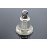 A silver bell, Birmingham 1904. 9.0 grams. 4cm tall.