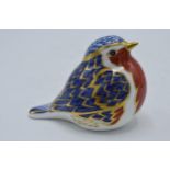 Royal Crown Derby paperweight Robin, first quality with gold stopper. In good condition with no
