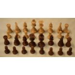 Cased Lardy International Pieces En Buis wooden chess set, made in France, king height 90mm (all
