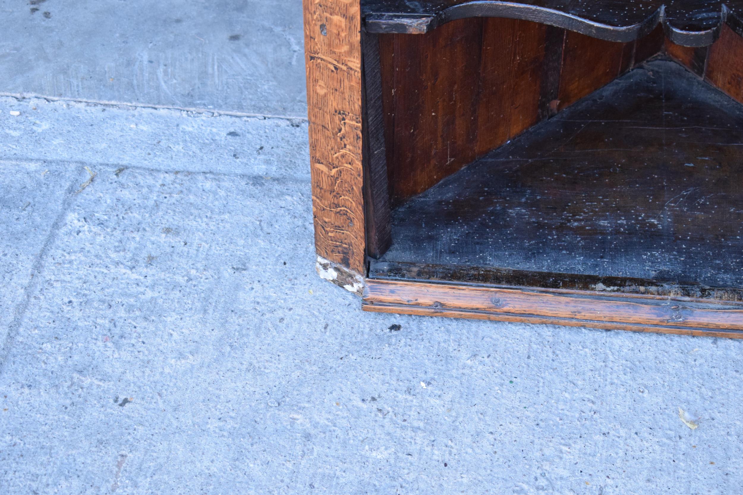 19th century oak corner cupboard with cast metal H-hinges with nice shade of brown, 101cm tall, 74cm - Image 6 of 12