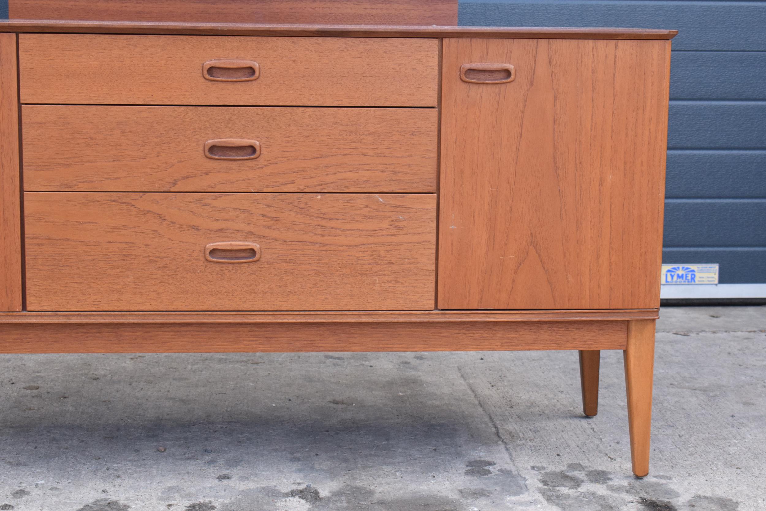 Austinsuite mid century teak mirror backed sideboard / dressing table, 133 x 46 x 122cm tall. Age- - Image 3 of 8