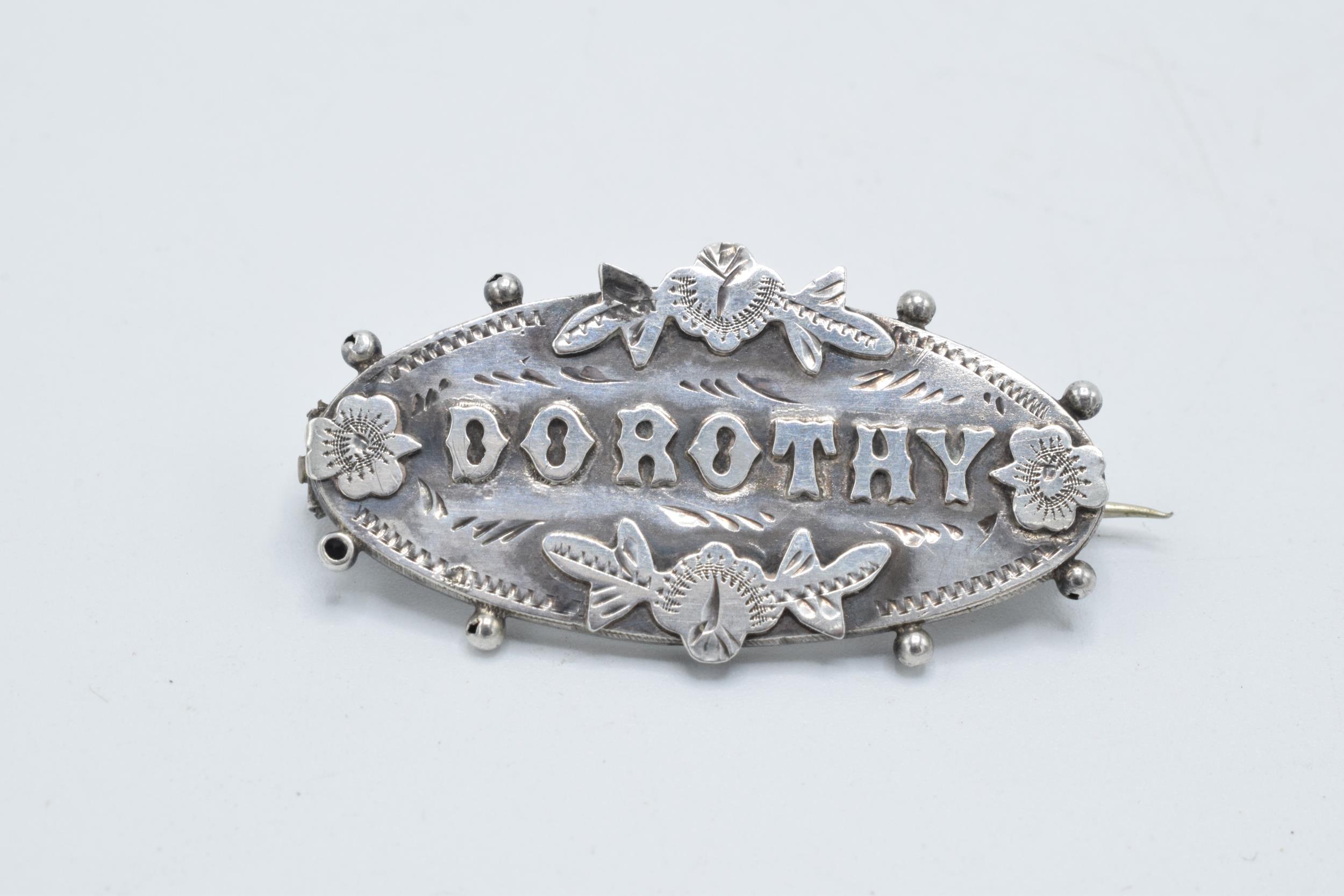 Silver sweetheart brooch 'Dorothy' Chester 1897.