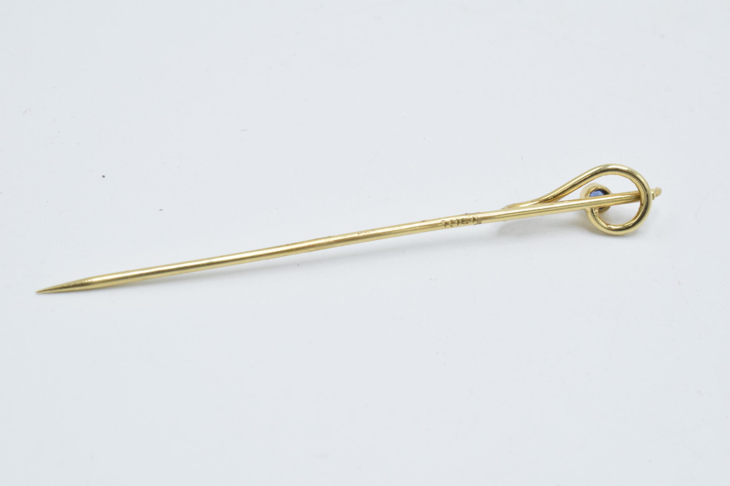 9ct gold stick pin set with sapphire, 1.2 grams, 6cm long. - Image 2 of 3